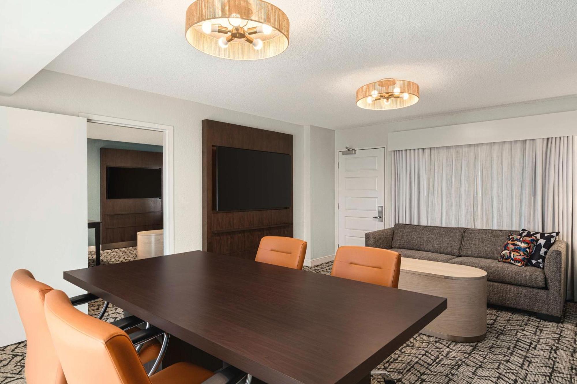 Embassy By Hilton Lauderdale 17th Street Fort Lauderdale